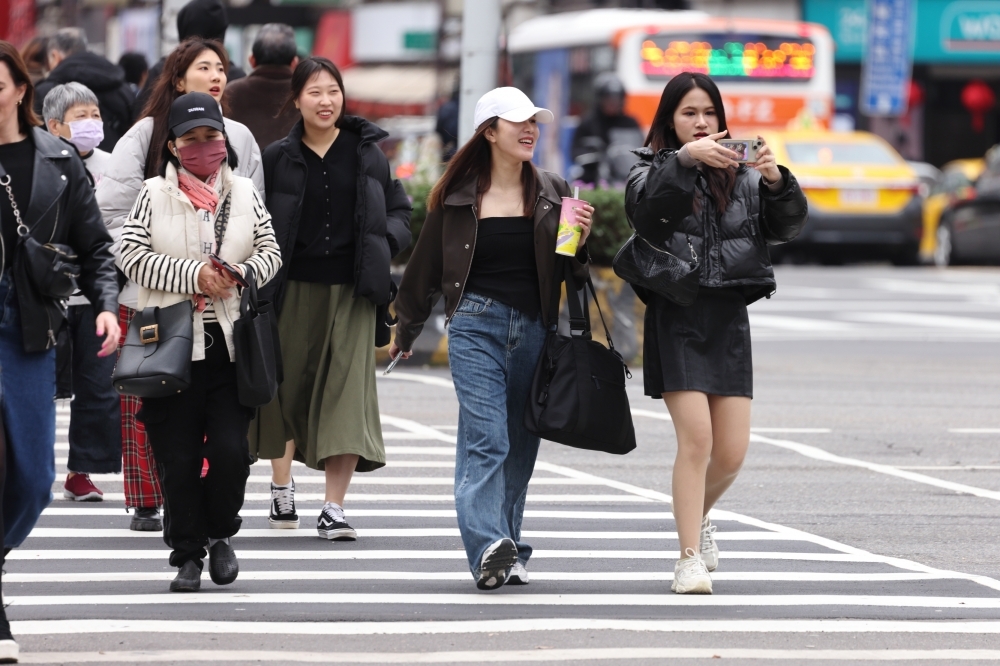 入冬最強寒流發威，影響至周四清晨。（陳愷巨攝）
