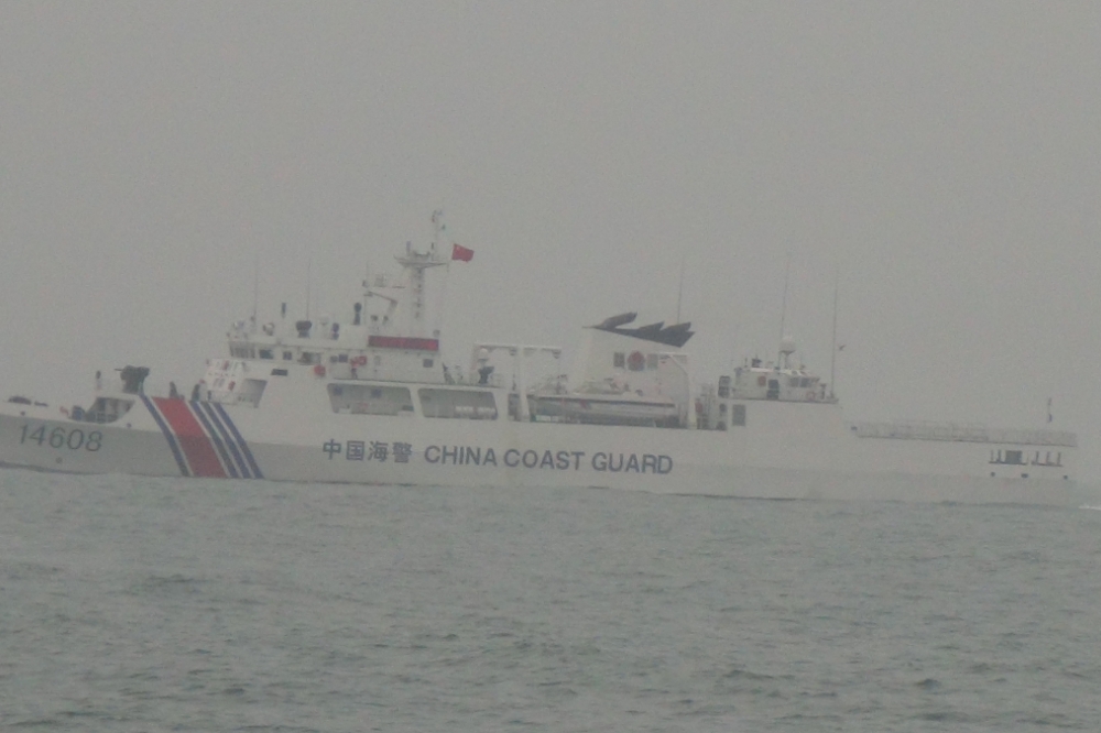 海巡公布中國海警航入金門禁限制水域畫面。（海巡署提供）