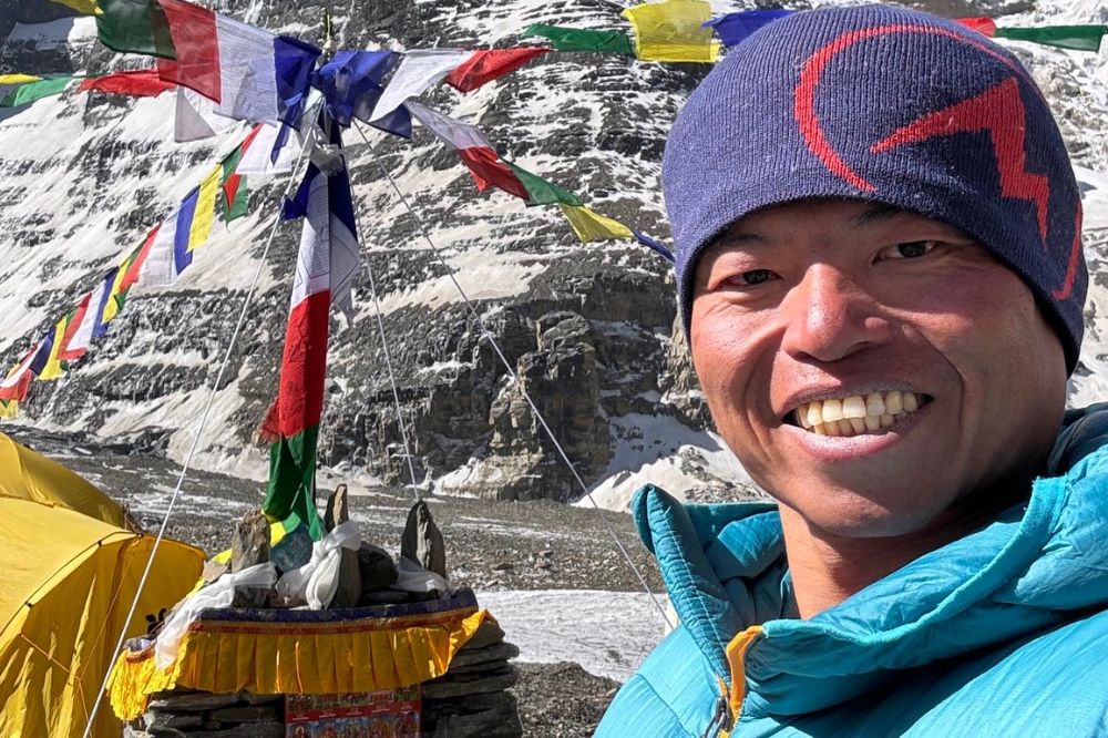 台灣著名登山家「阿果」呂忠翰今天（24）日順利登頂世界第4高峰洛子峰。（取自前進十四峰 ｜大夢計劃臉書 ）