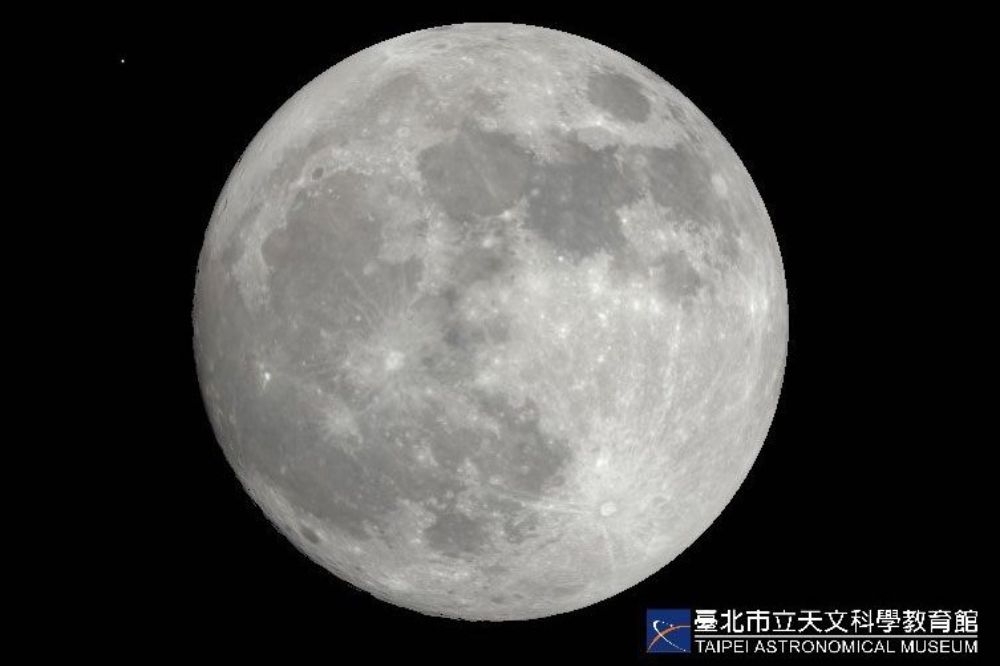 中秋超級月亮加上本世紀罕見「土星合月」　全台賞月指數這區最高