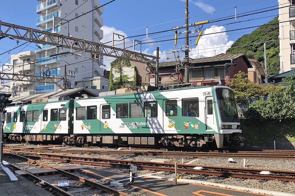 高雄捷運紅線今天（22日）因電力異常，造成R17世運站至RK1岡山車站全面停駛。（取自高雄捷運臉書）