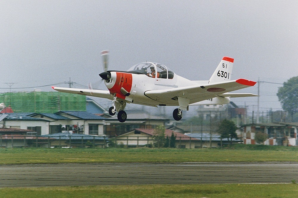 海上自衛隊現役T-5機隊已屆壽限，因此採購新一代T-5初教機替換。（取自海上自衛隊）