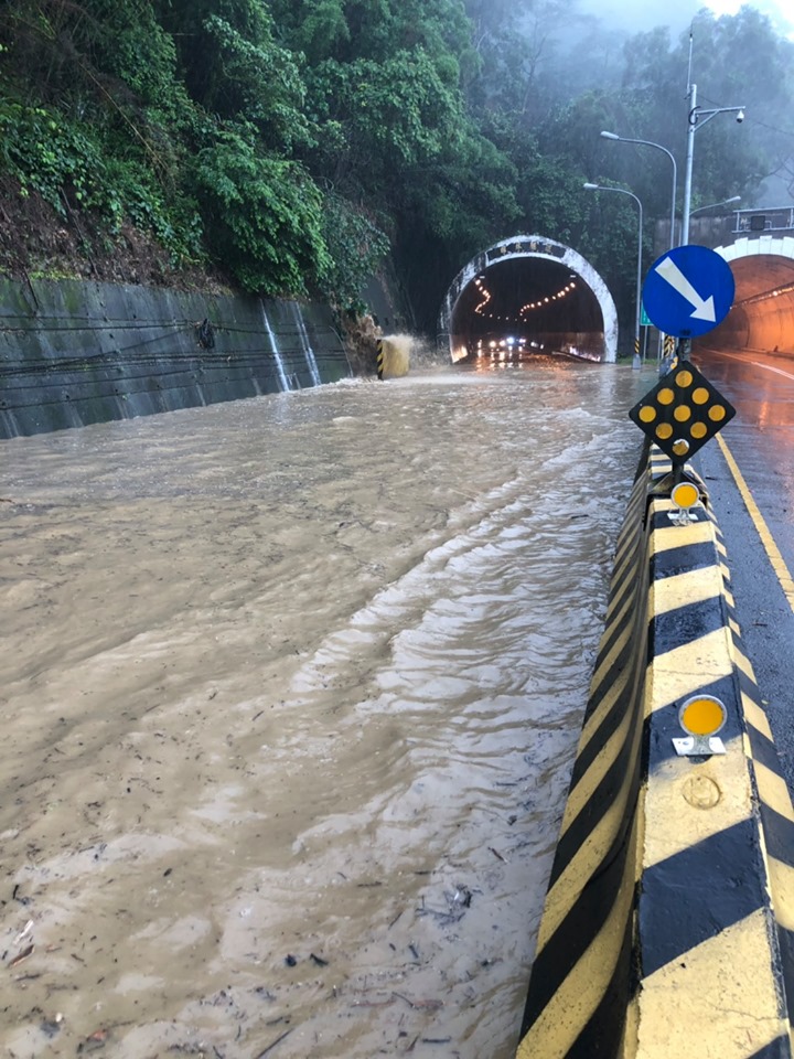 暴雨狂炸南投仁愛、高雄桃源 南豐村雨量高達386 5毫米 上報 焦點