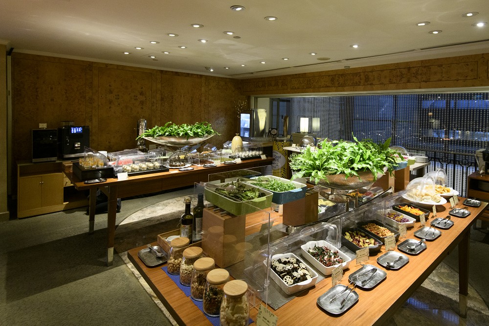 台北君悅酒店「茶苑」於每週五晚餐至週日午餐時段推出「綠色星球．蔬食饗宴」