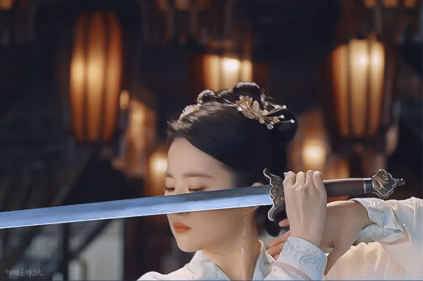 《夢華錄》預告短片中，劉亦菲舞劍充滿仙氣。