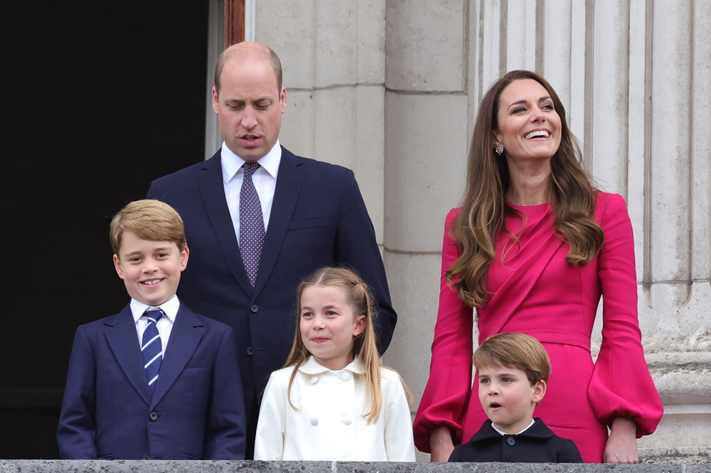 威廉王子與凱特王妃一家五口