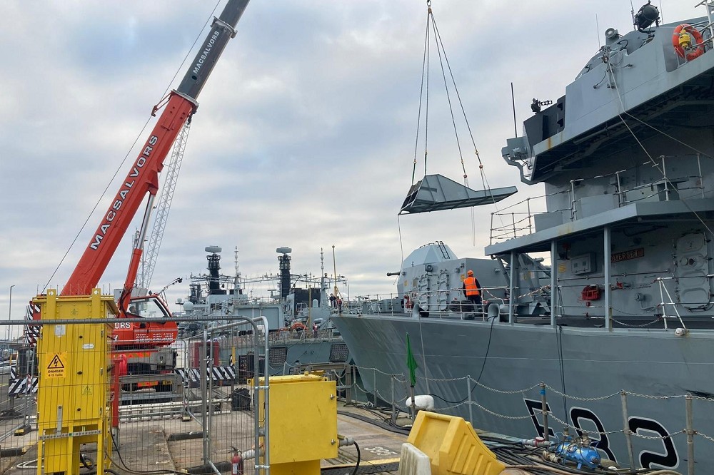 「薩默塞特號」於1月底已拆除「魚叉」反艦飛彈