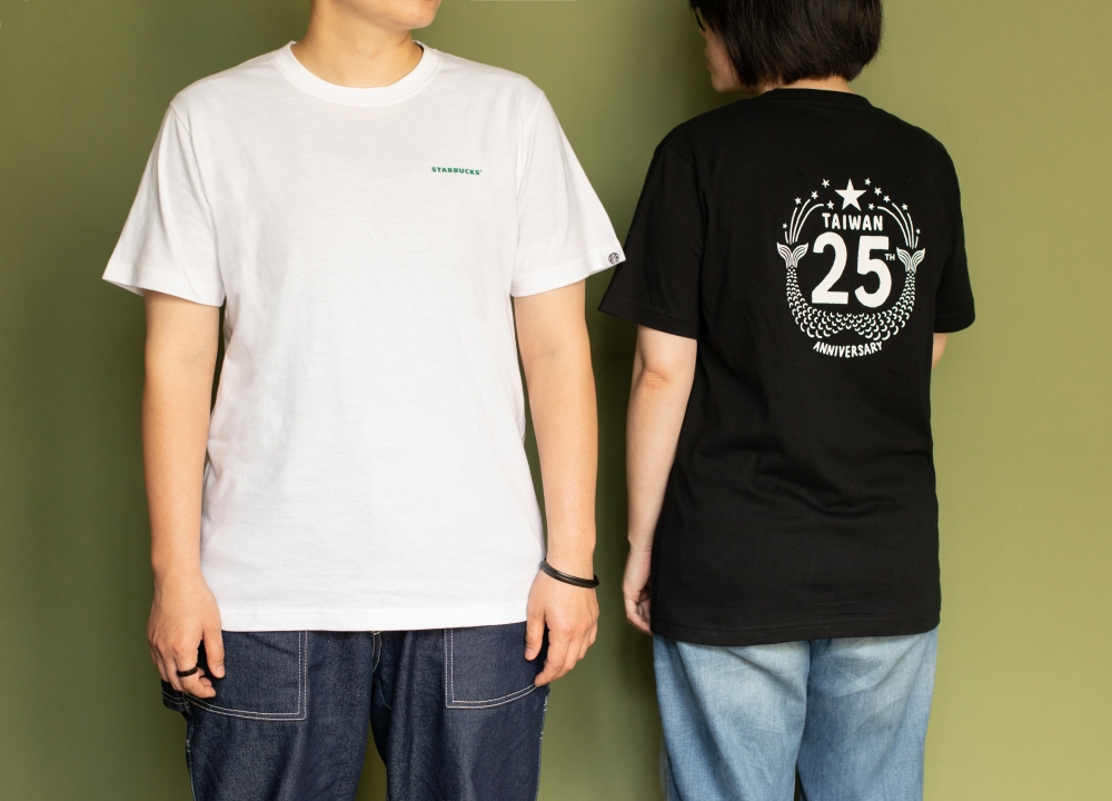 華山文創園區「星巴克 25 週年特展」25 週年紀念 T-SHIRT／售價 590 元。