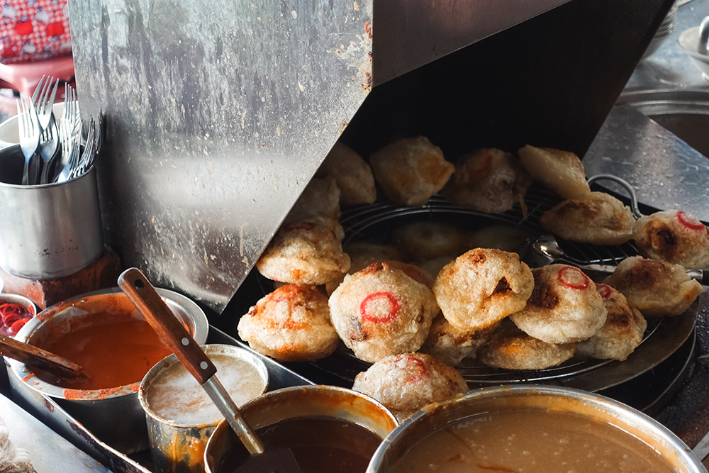 在地超過 60 年的老店「北門口肉圓」，小編私心覺得是最脆皮的肉圓！