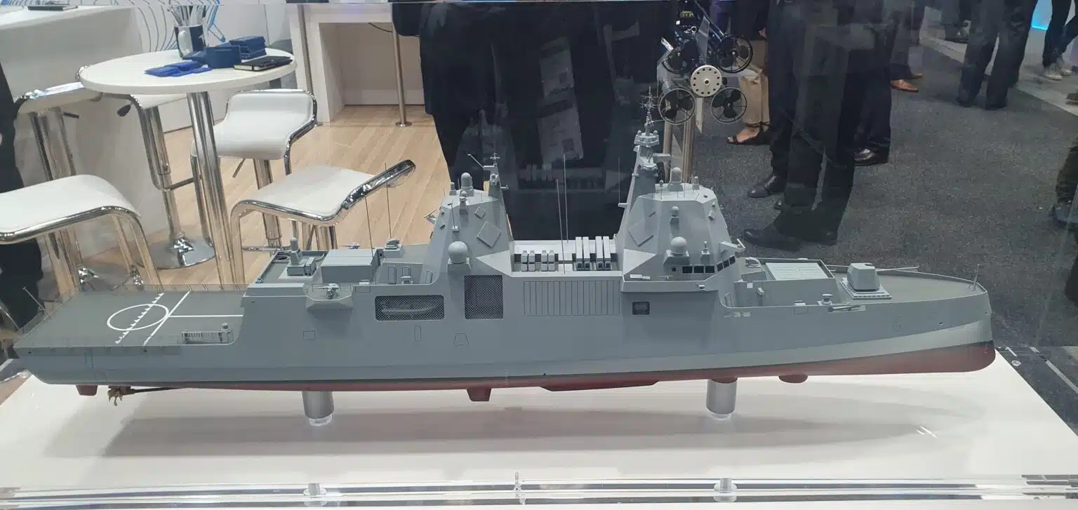 新的MEKO A210巡防艦側