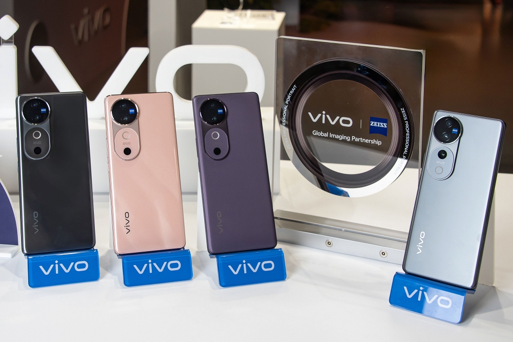 【實機顏色】告五人擔任 vivo V40 系列代言人　搭配電信專案手機 0 元起