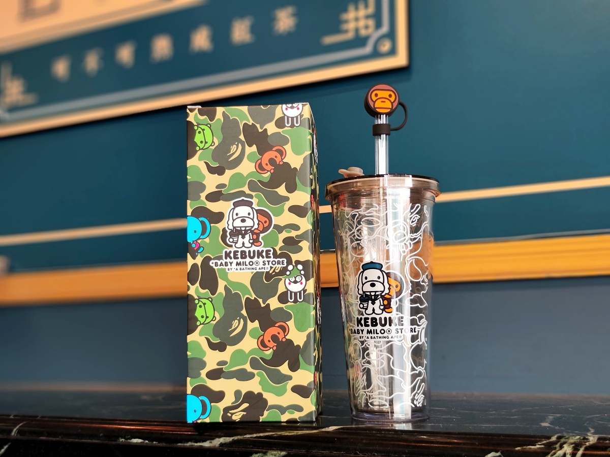 BAPE 聯名手搖飲！可不可熟成紅茶 × BABY MILO 推全新飲品、中秋禮盒等周邊商品　滿額贈磁鐵盲包